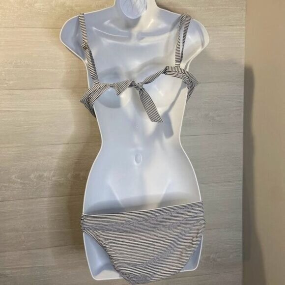 Women's Striped Two Piece‎ Lightly Lined Twist Front Top Shirred Side Bottom - Picture 4 of 8